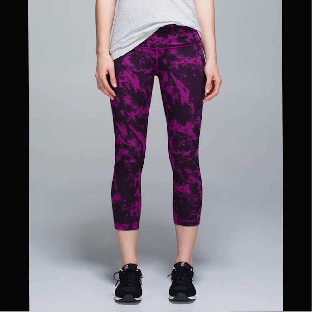 Lululemon Wunder Under Regal Plum tie dye crops.